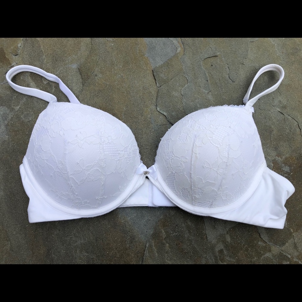 VS Body by Victoria Push Up Lace Bra